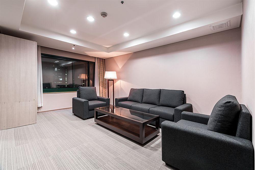 New Hilltop Hotel Seoul Exterior foto
