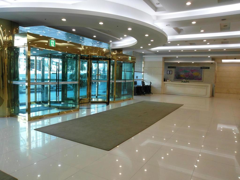 New Hilltop Hotel Seoul Exterior foto