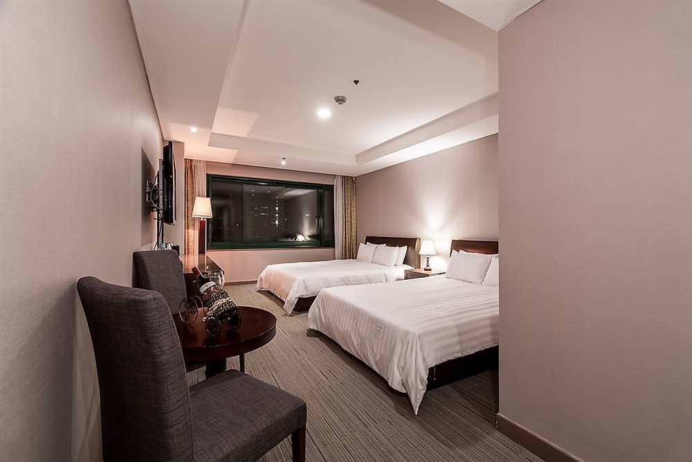 New Hilltop Hotel Seoul Exterior foto
